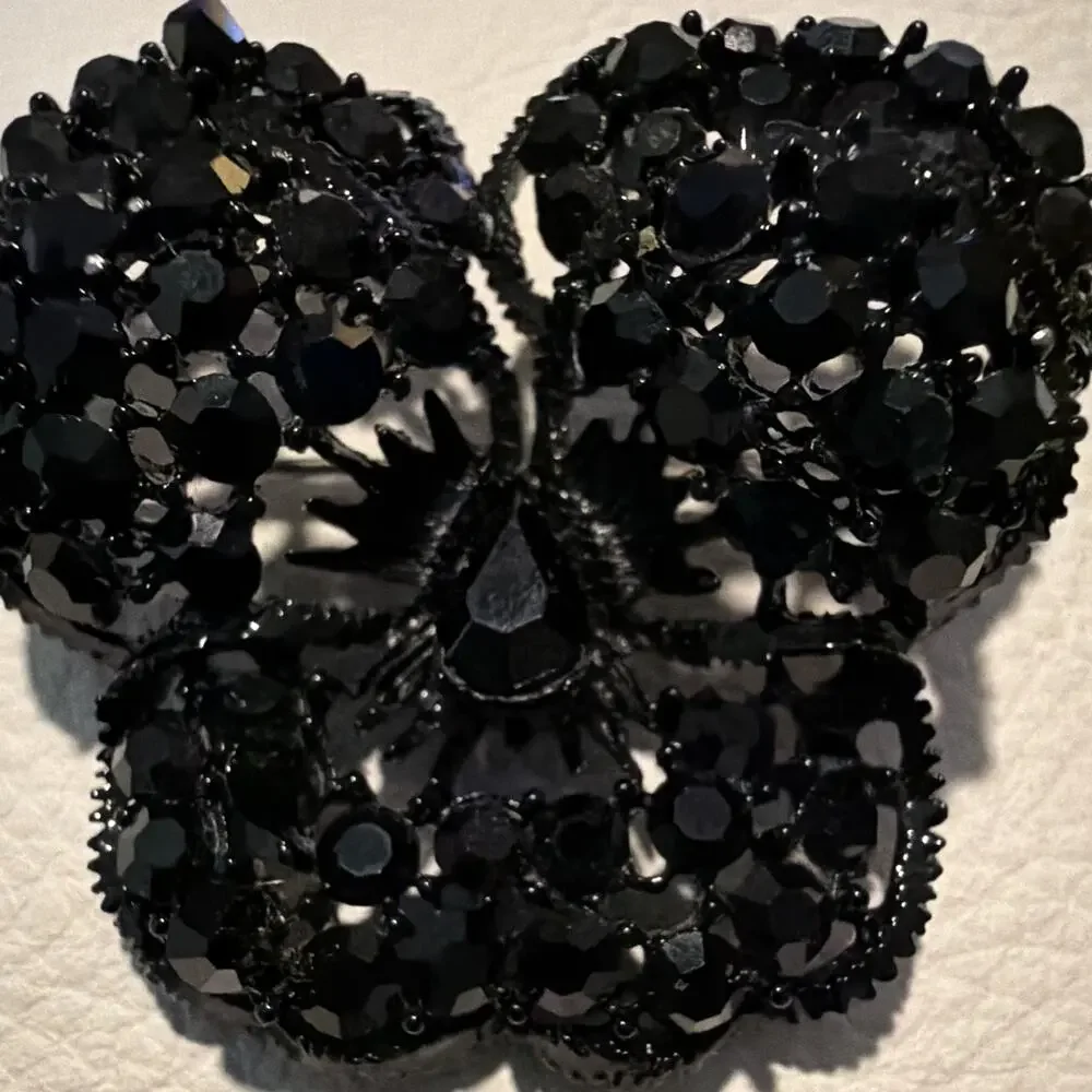 Albert Weiss weiss black